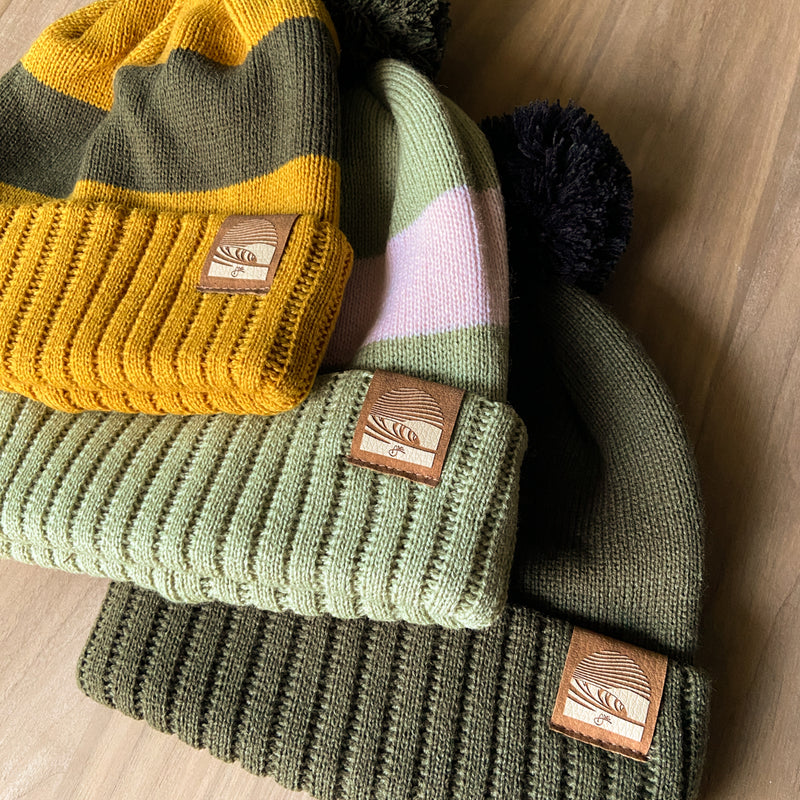 Beanie: Pom / Mustard